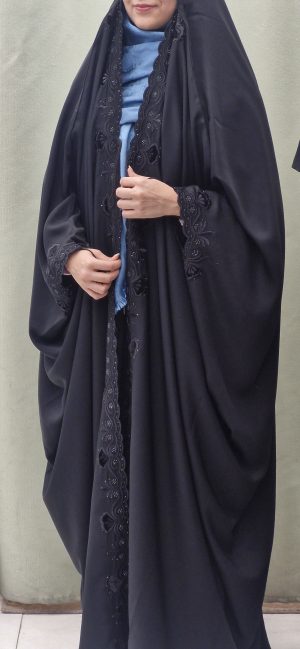 چادر گلدوزی آیسان